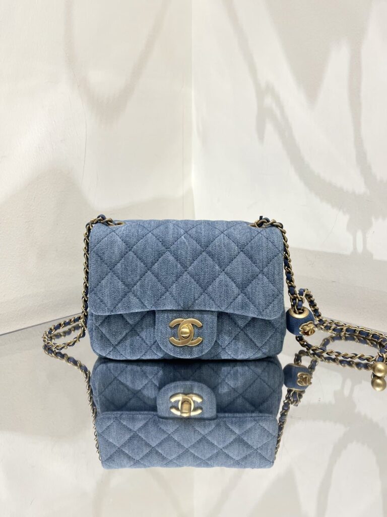 Chanel Mini Denim Rectangular Crush Ghw 17Cm - Image 2