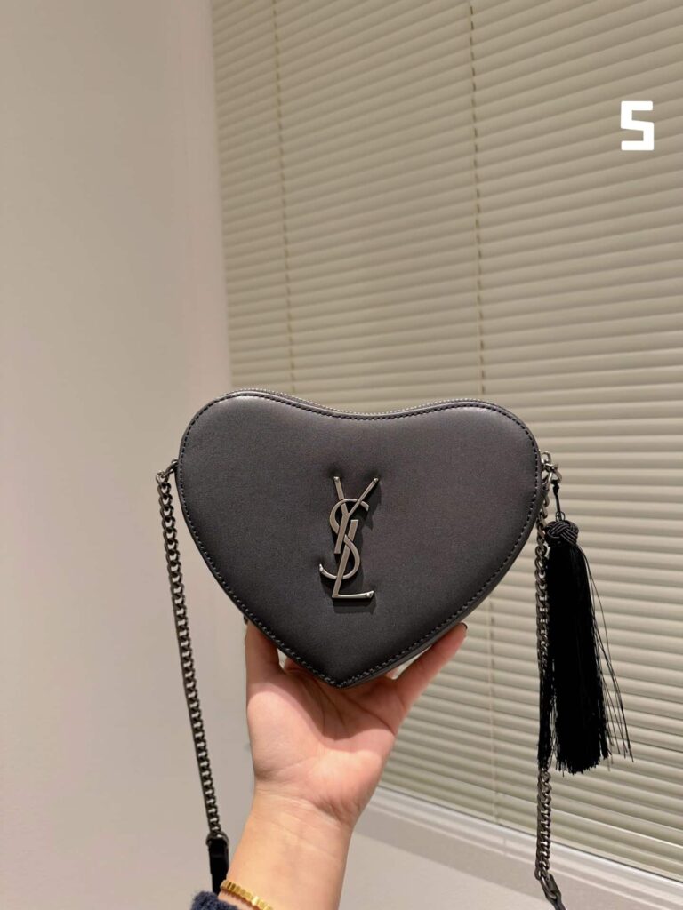 Saint Laurent Heart Bag In Smooth Leather Black - Image 3