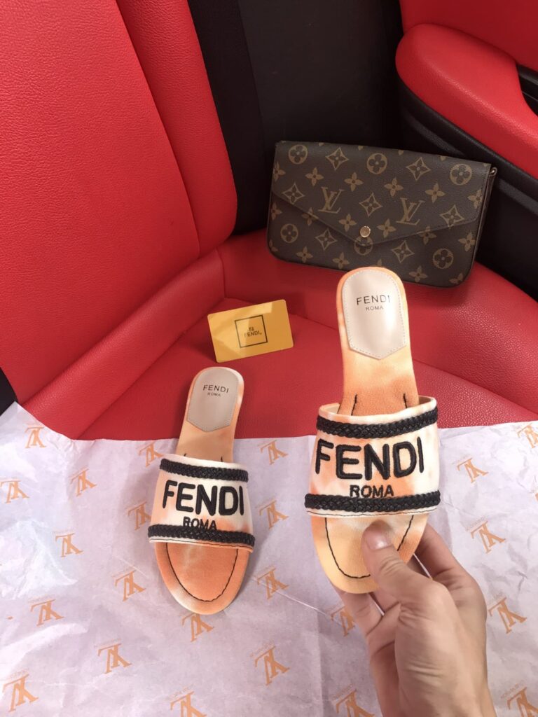 Fendi Logo-Embroidered Mule Slides Orange - Image 2