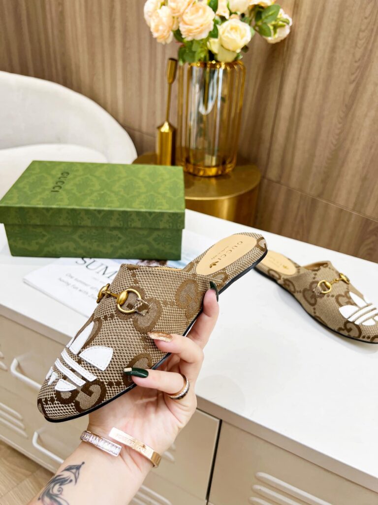 Gucci X Adidas Women'S Trefoil Slipper Gg Canvas Beige - Image 2