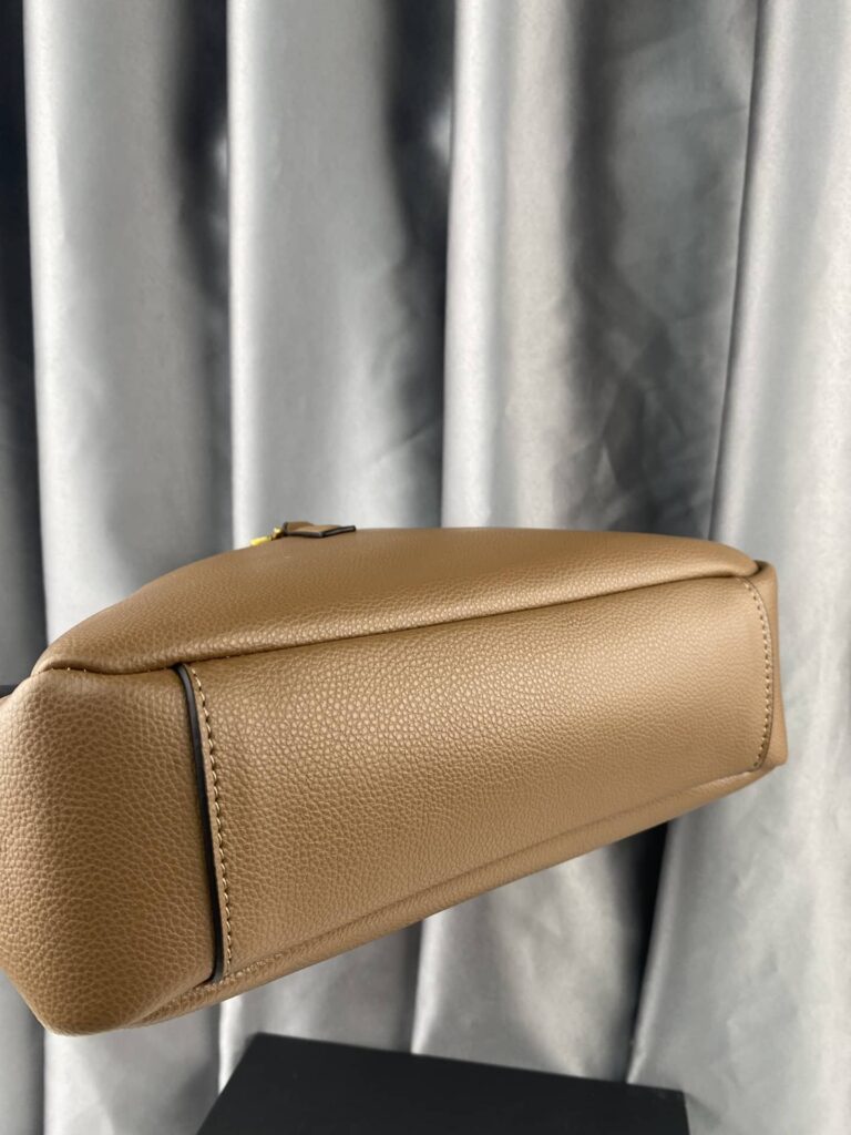 Saint Laurent Le 5 À 7 Soft Small Hobo Bag In Smooth Leather Brown - Image 2