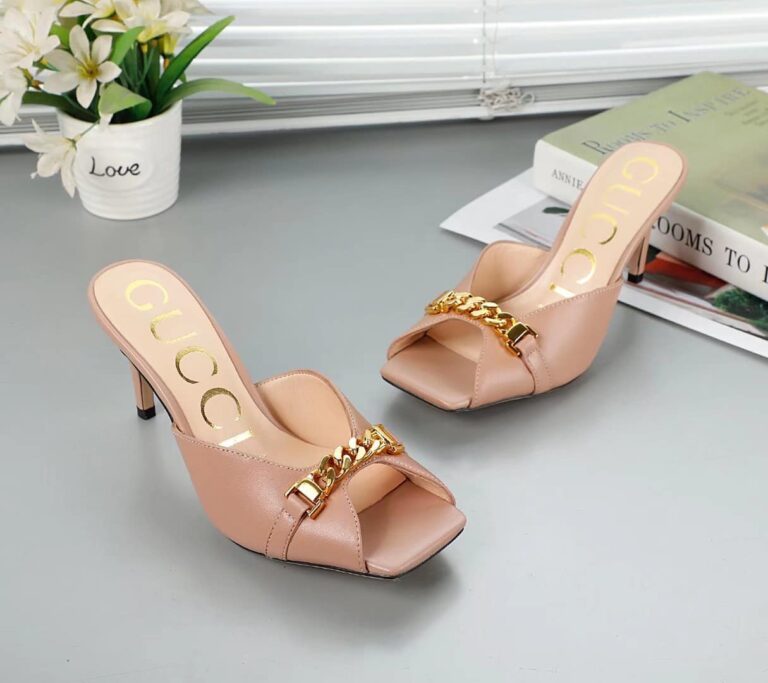 Gucci Chain Stiletto Heels Flip Flop Fish Mouth Mule Sandals Patel Pink - Image 4