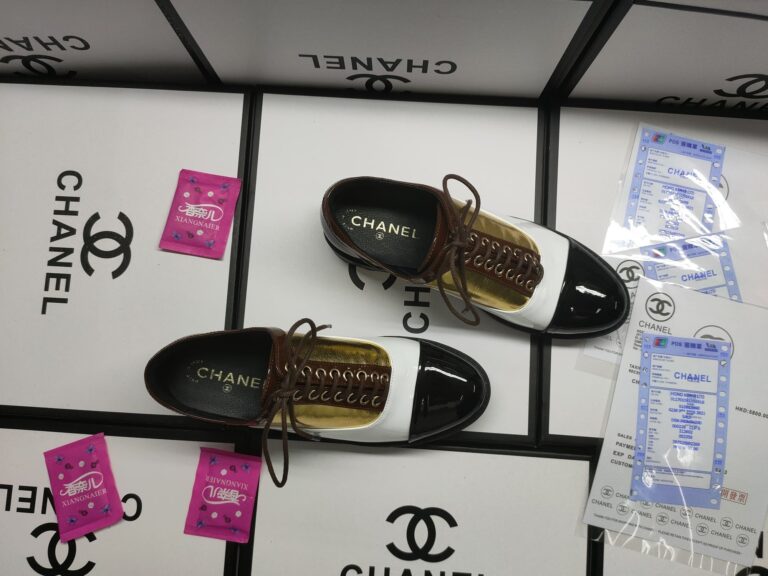 Chanel Uniform Cc Logo Oxford Derby Cap Toe Black Leather Shoes - Image 4