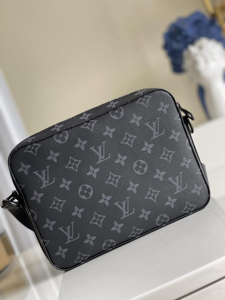Louis Vuitton Monogram Steamer Messenger M45585 - Image 4