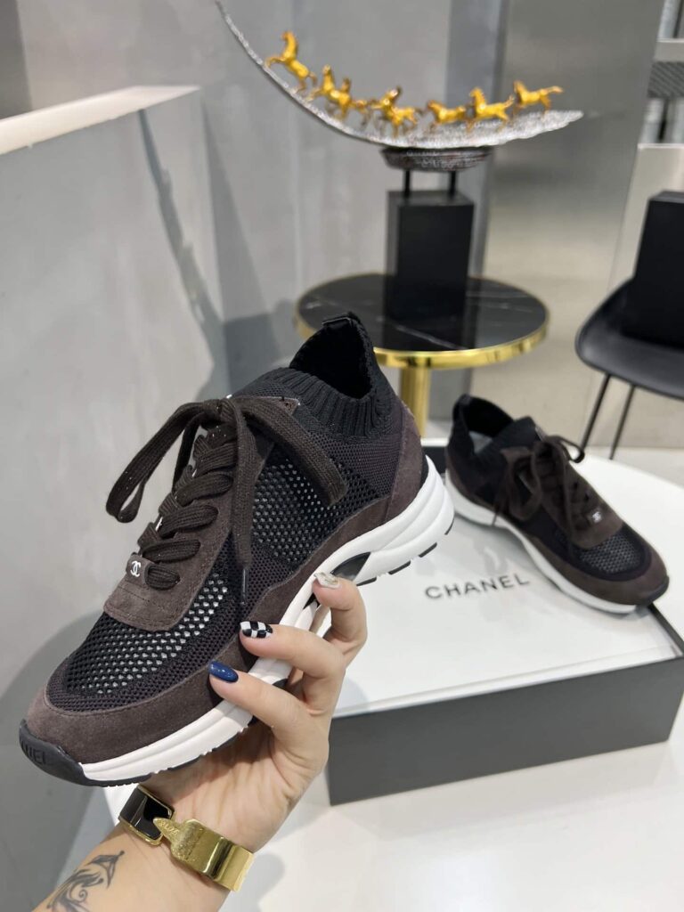 Chanel Low Top Trainer Sneakers Brown G38750 - Image 4