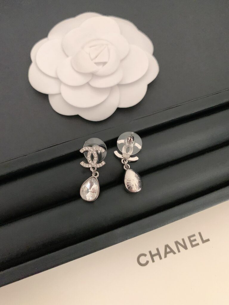 Chanel Cc Earrings - Image 5