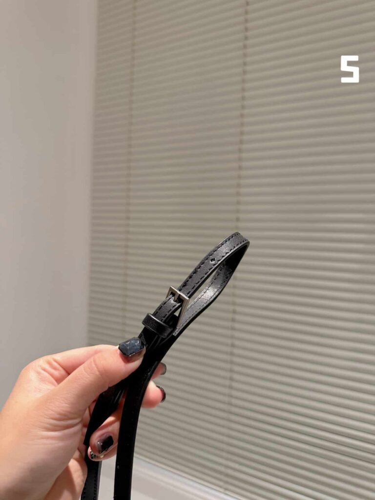 Saint Laurent Heart Bag In Smooth Leather Black - Image 6