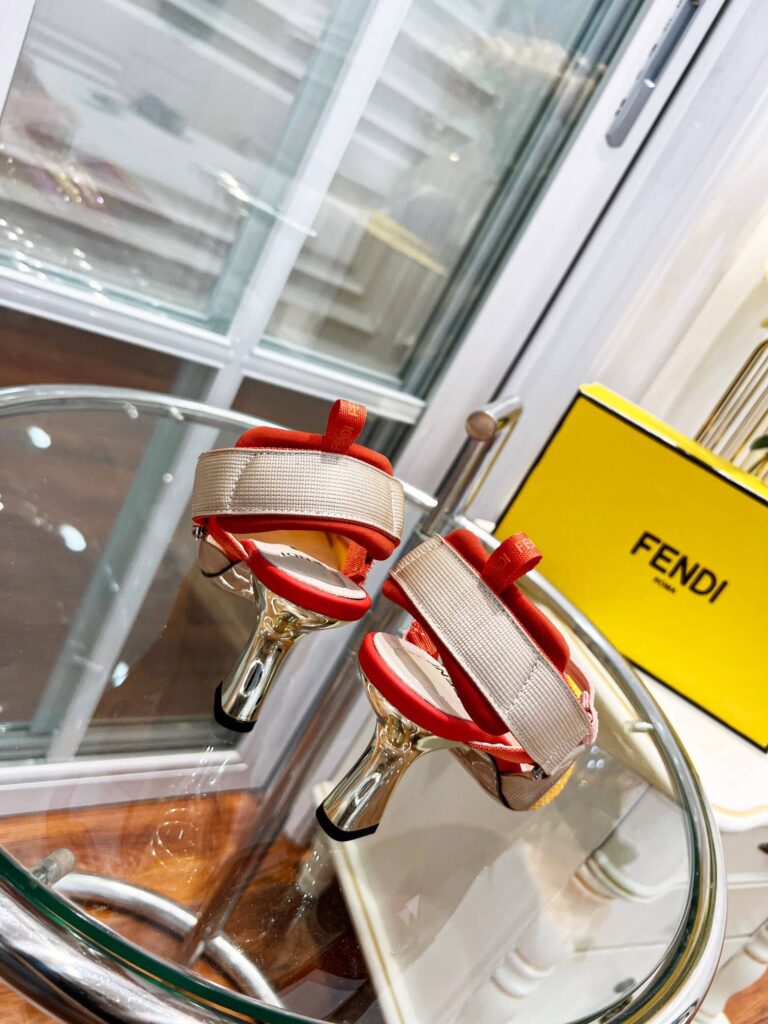 Fendi Colibri 85Mm Beaded Slingback Pumps Red - Image 2