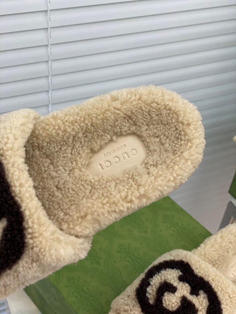 Gucci Women'S Slide Sandal With Interlocking G Brown 646225 D0L00 9547 - Image 9