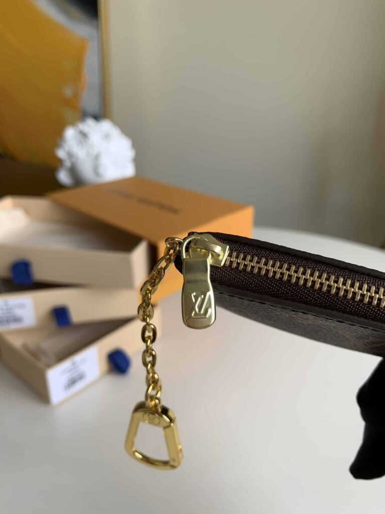 Louis Vuitton Monogram Key Pouch M62650 - Image 3