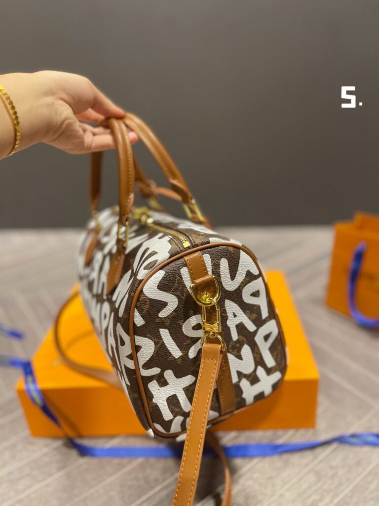 Louis Vuitton Monogram Graffiti Speedy 30Cm - Image 8