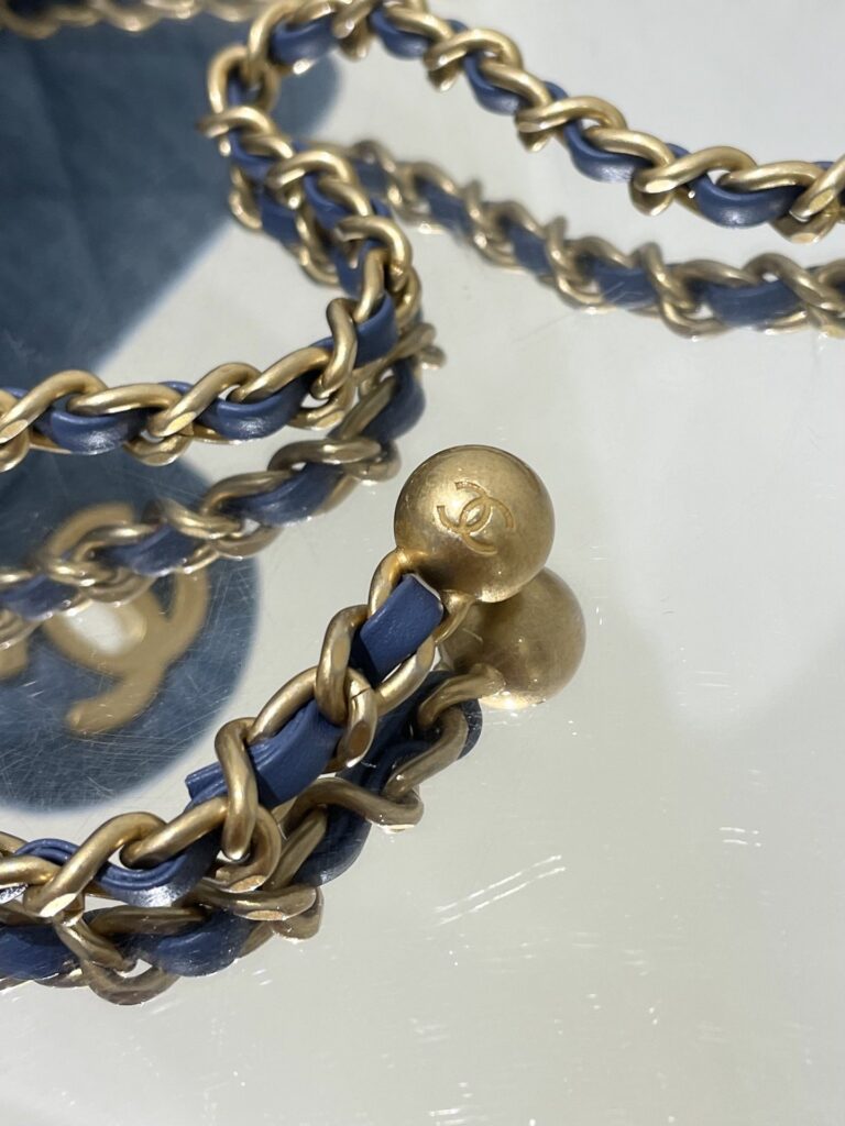 Chanel Denim Rectangular Crush Ghw 20Cm - Image 4