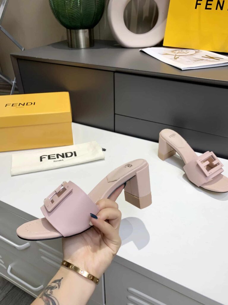 Fendi Signature Leather High Heel Pink - Image 5