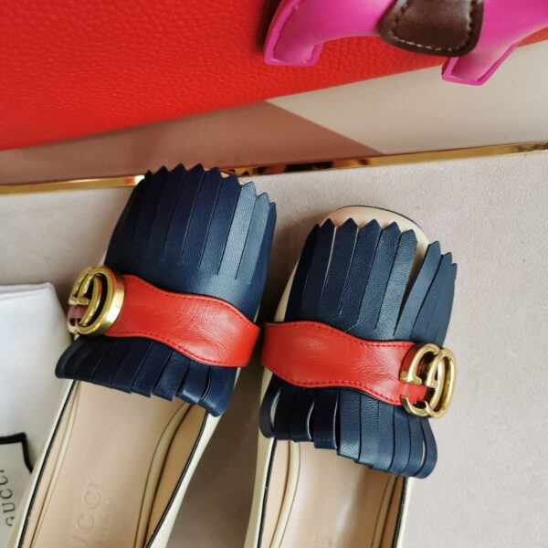 Gucci Wmns White And Blue Leather Mid-Heel Pump - Image 4