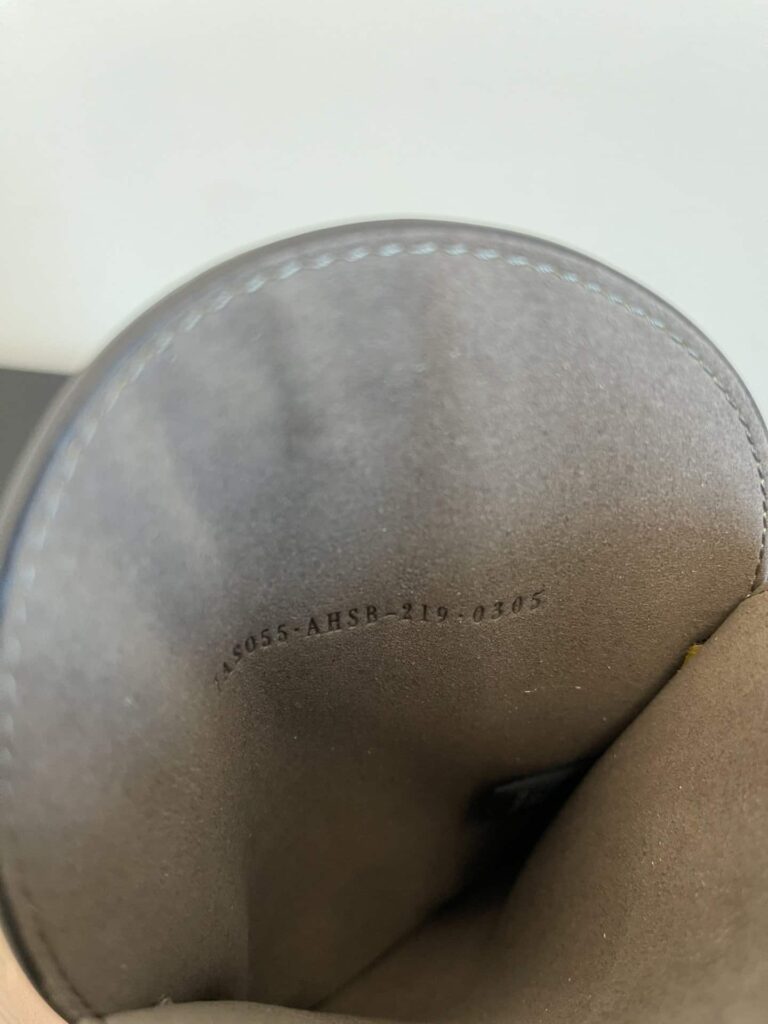 Fendi Wallet Yellow 12 Pro Phone Holder 7As055Ahsbf192E - Image 4