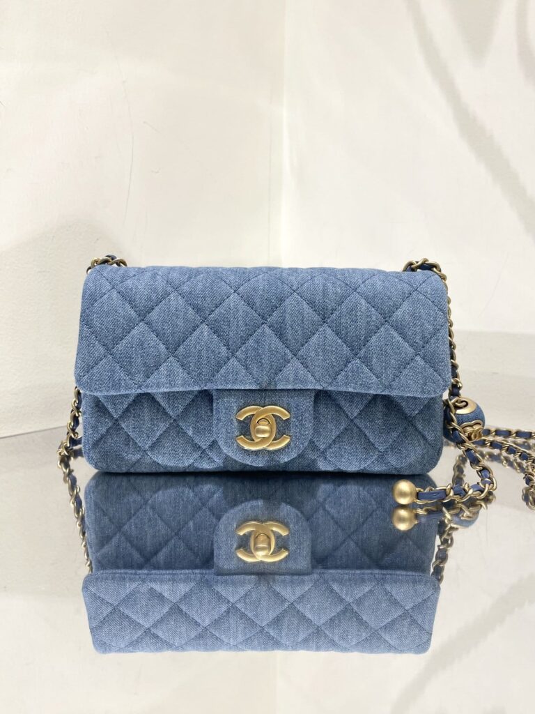 Chanel Denim Rectangular Crush Ghw 20Cm - Image 2