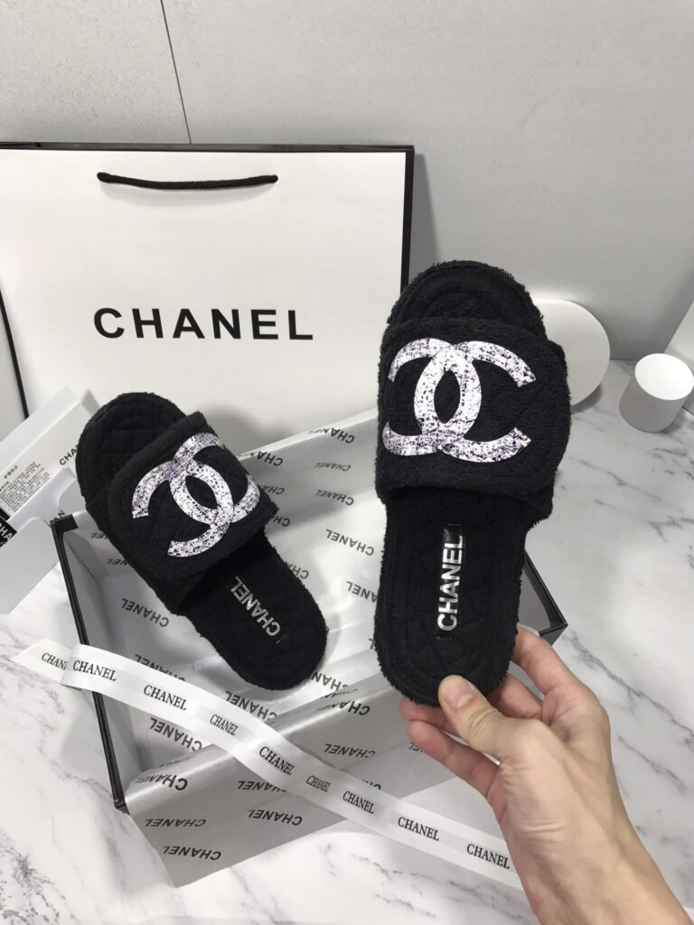 Chanel White Cc Strap Slippers Black - Image 4