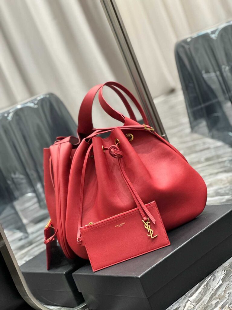 Saint Laurent Paris Vii Large Flat Hobo Bag In Smooth Leather Bag Red - Image 7
