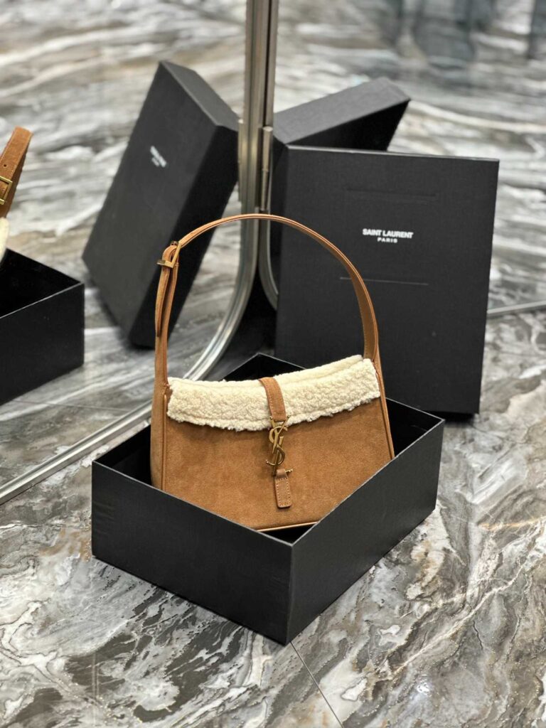 Saint Laurent Le 5 À 7 Hobo Bag In Suede And Shearling 65722811Zlw2281 - Image 3