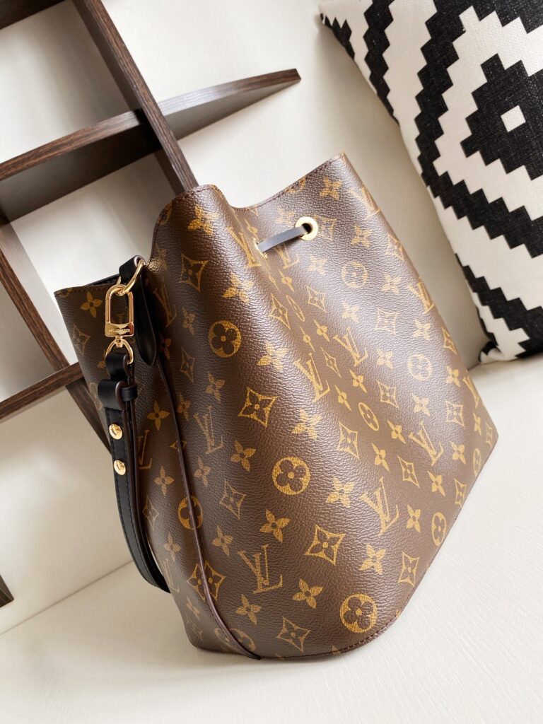 Louis Vuitton Néonoé Mm Black M44020 - Image 5