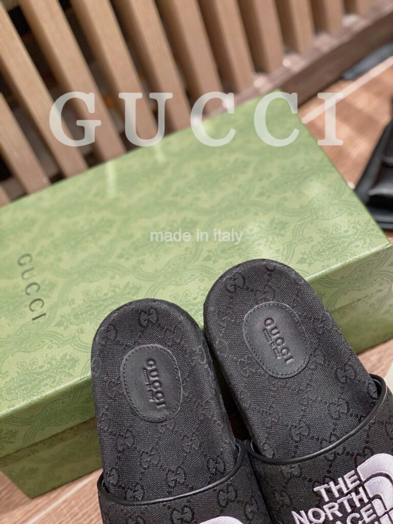 Gucci X The North Face Women'S Slides Black - Image 2