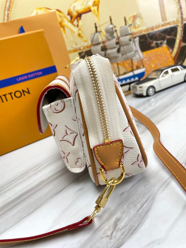 Louis Vuitton Maxi Multi Pochette Accessoires Beige 27Cm M20920 - Image 8