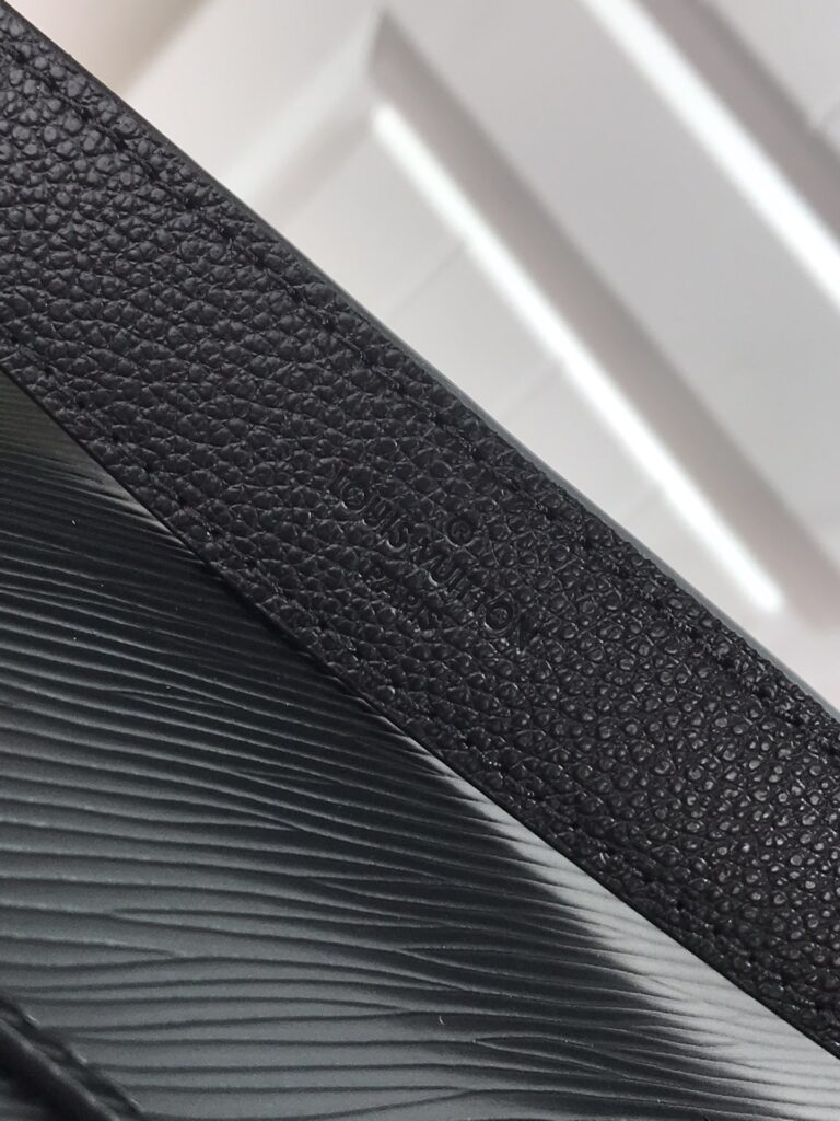 Louis Vuitton Marelle 25Cm Black M80689 - Image 6