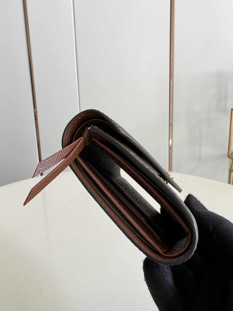 Louis Vuitton Victorine Wallet M62472 12Cm Brown - Image 2