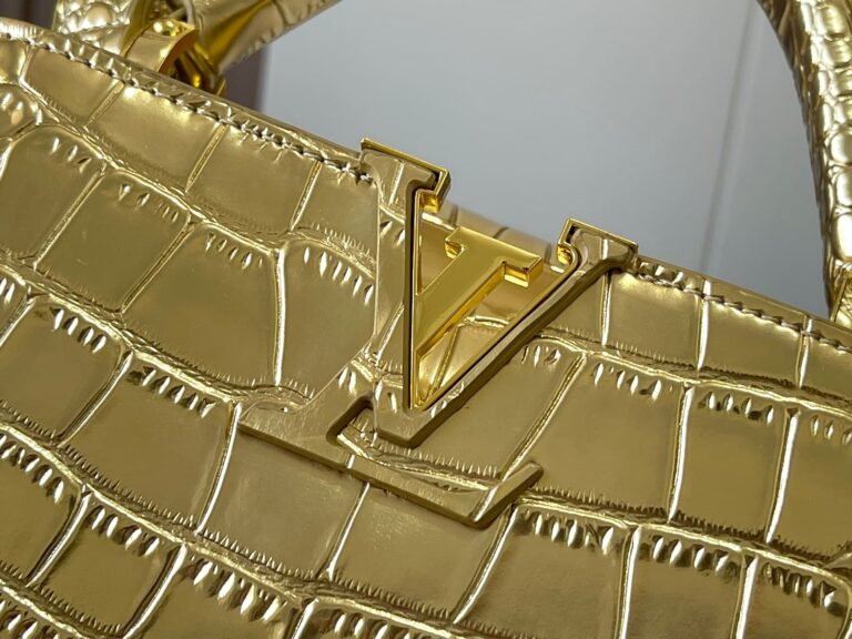 Louis Vuitton Capucines Gold 27Cm N92967 - Image 3
