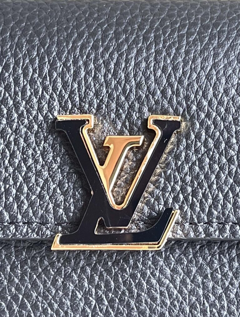 Louis Vuitton Capucines Xs Wallet Black M68587 - Image 6
