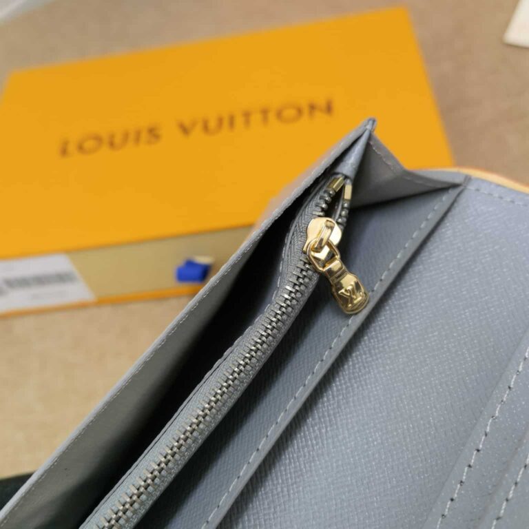 Louis Vuitton Cosmos Long Wallet Monogram 19Cm M63236 - Image 8