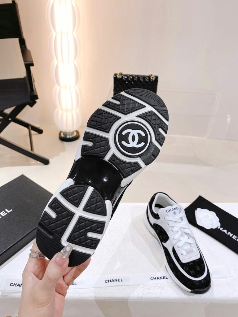 Chanel Printed Suede Calfskin Sneakers White And Black G39230 X56653 94305 - Image 2