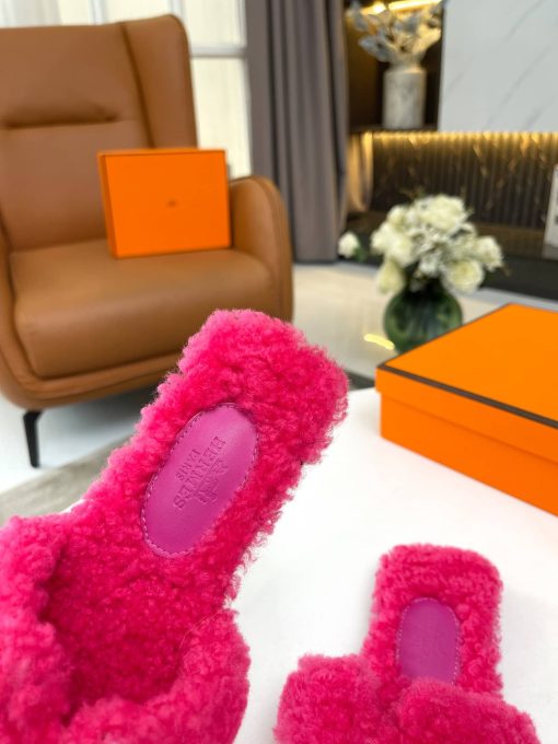Hermes Shearling Oran Pink Slipper Sandals - Image 3