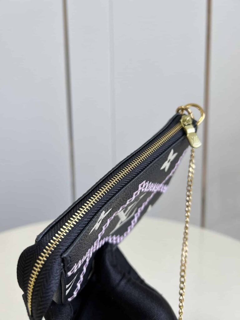 Louis Vuitton Mini Pochette Accessoires Pink M81140 - Image 5