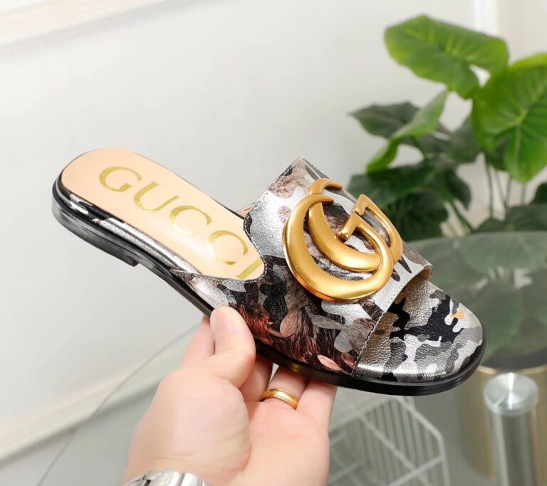 Gucci Princetown Gg Cow Print Slippers Black And White - Image 4