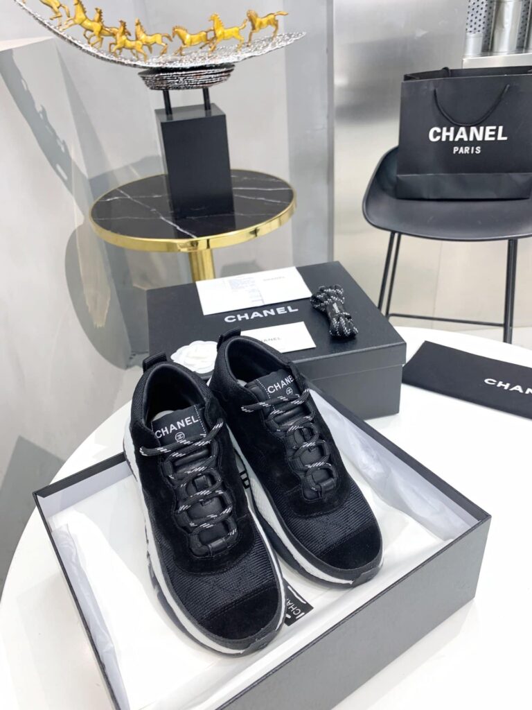 Chanel Plain Logo Sneakers Suede Calfskin Black G65776 - Image 4