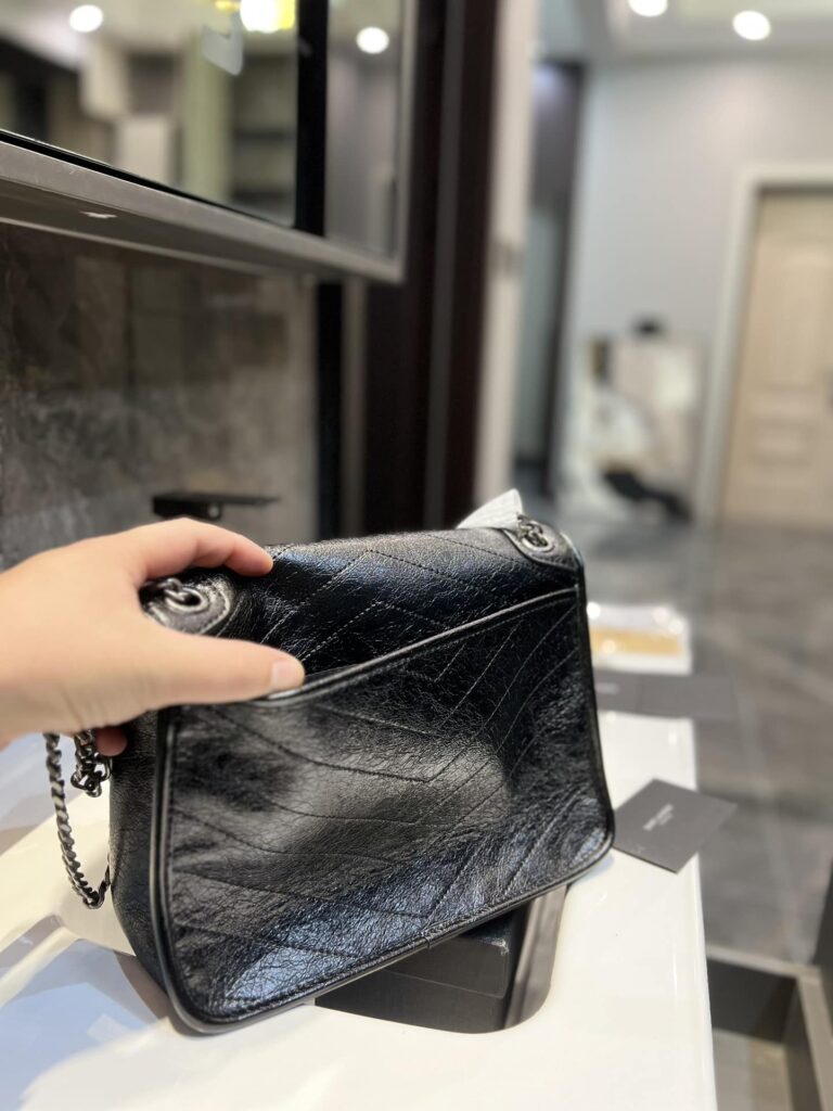 Saint Laurent Niki Baby Chain Bag In Black Lambskin 6331601El071000 - Image 6