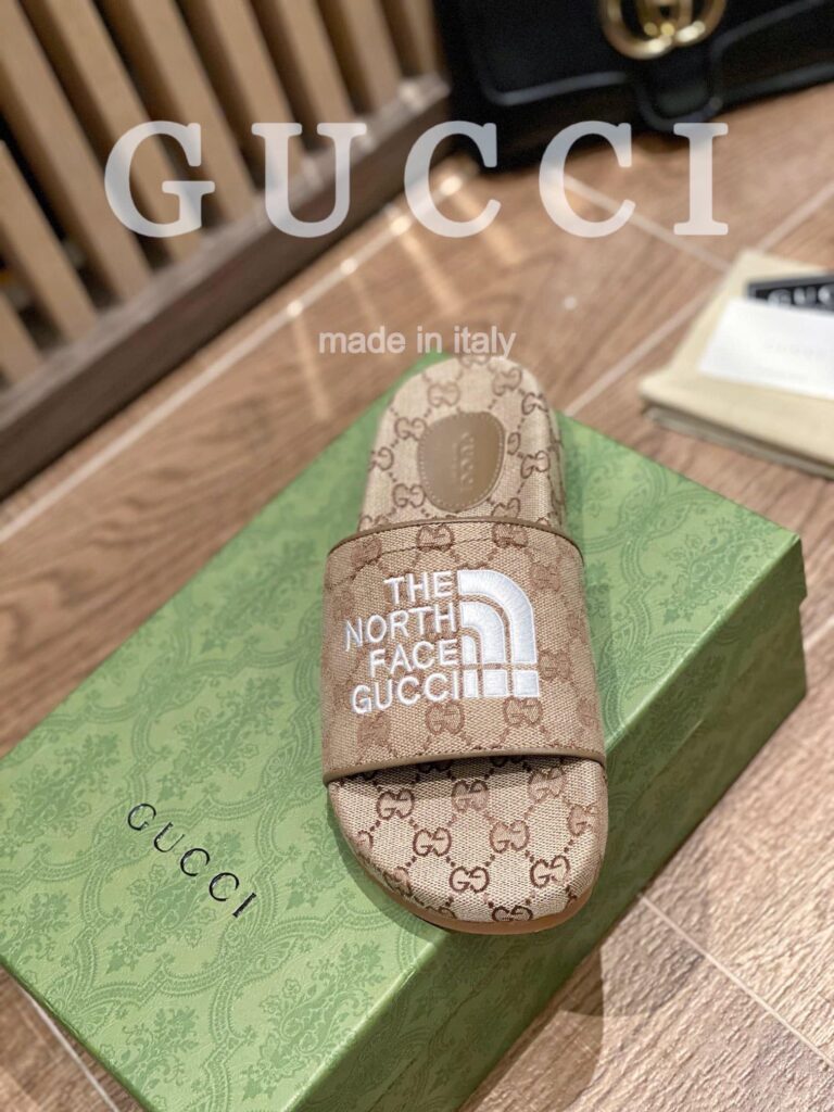 Gucci X The North Face Women'S Slides Beige And Brown - Image 4