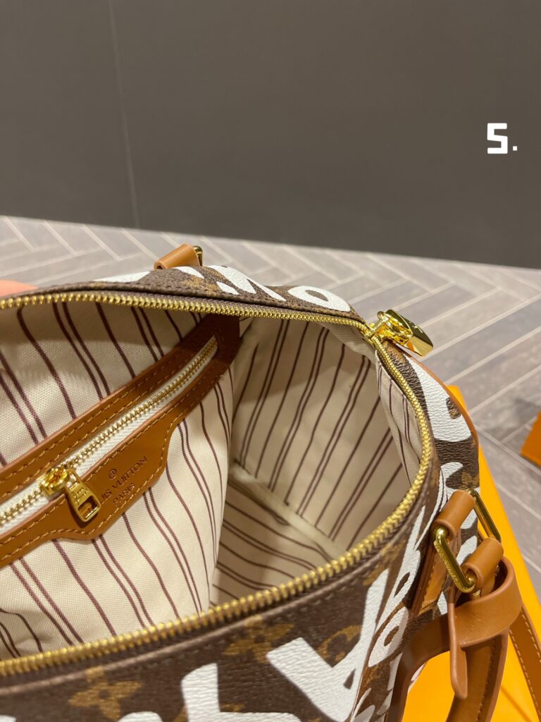 Louis Vuitton Monogram Graffiti Speedy 30Cm - Image 5