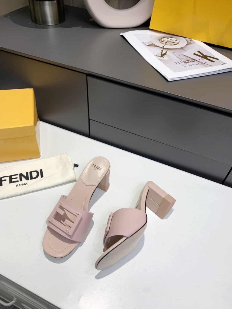 Fendi Signature Leather High Heel Pink - Image 4