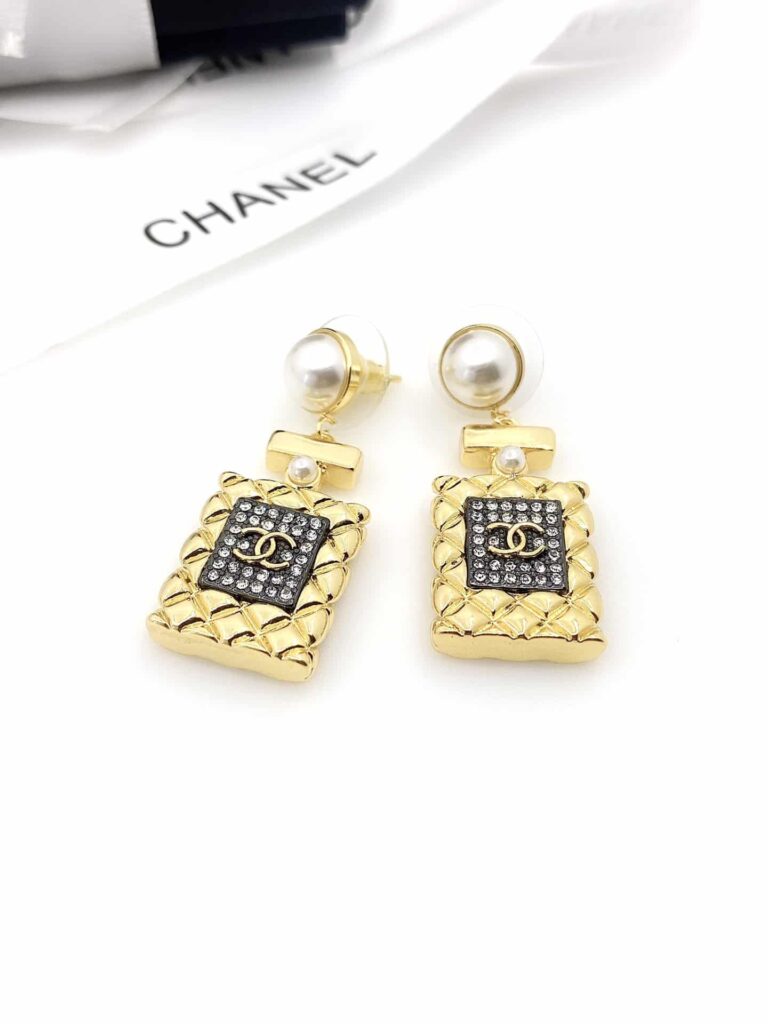 Chanel Cc Earrings - Image 4