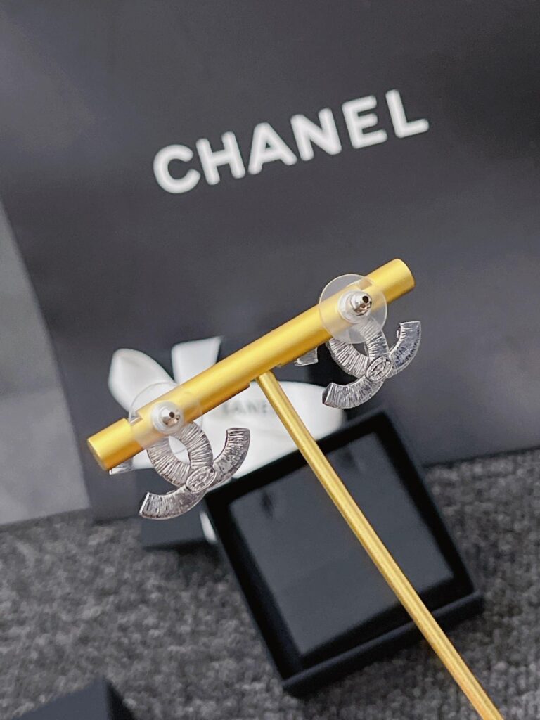 Chanel Cc Earrings - Image 5