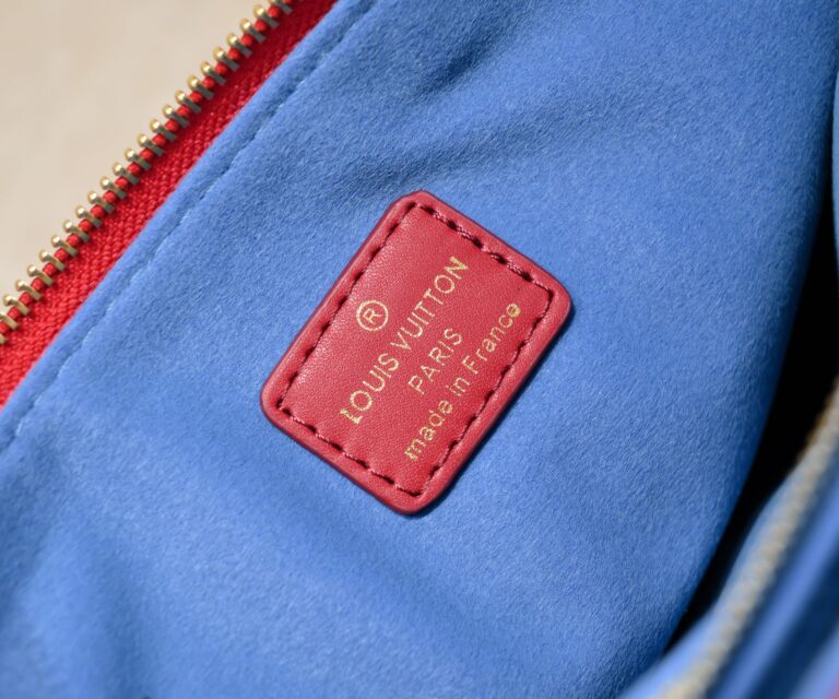 Louis Vuitton Coussin Pm Wine 26Cm M59275 - Image 6