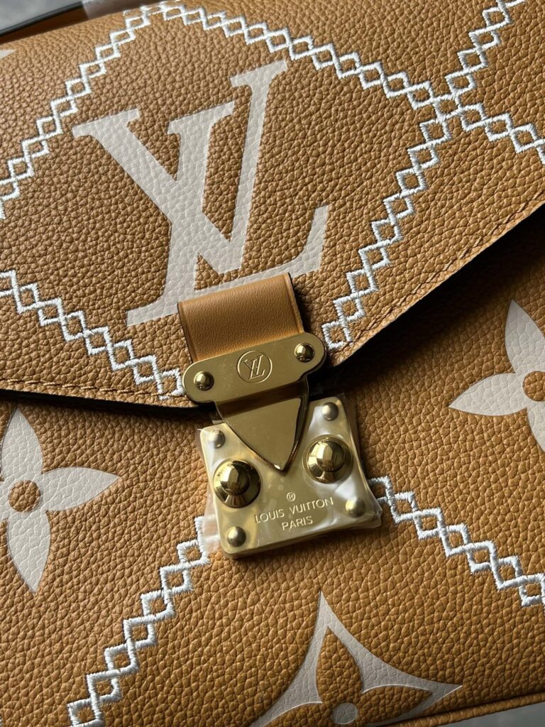 Louis Vuitton Pochette Métis 25Cm Brown M46018 - Image 6