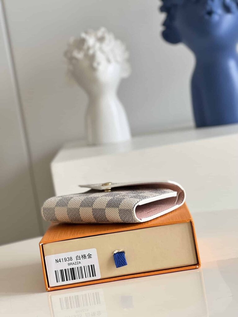 Louis Vuitton Damier Ebene Victorine Wallet N64022 - Image 4