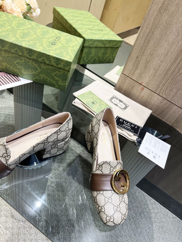 Gucci Women'S Blondie Pump Beige 701711 9I650 9769 - Image 6