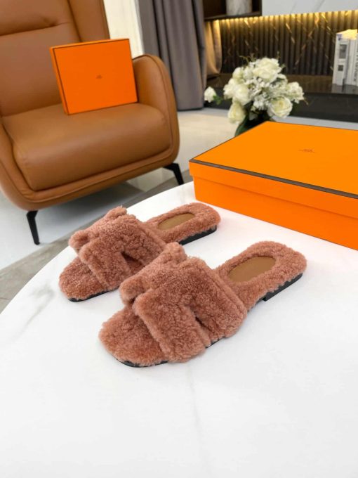 Hermes Shearling Oran Teddy Bear Slipper Sandals - Image 5