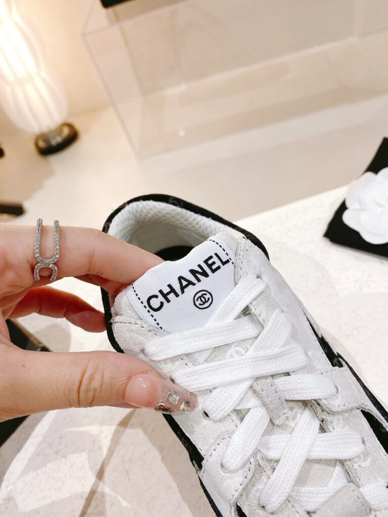 Chanel Printed Suede Calfskin Sneakers White And Black G39230 X56653 94305 - Image 4