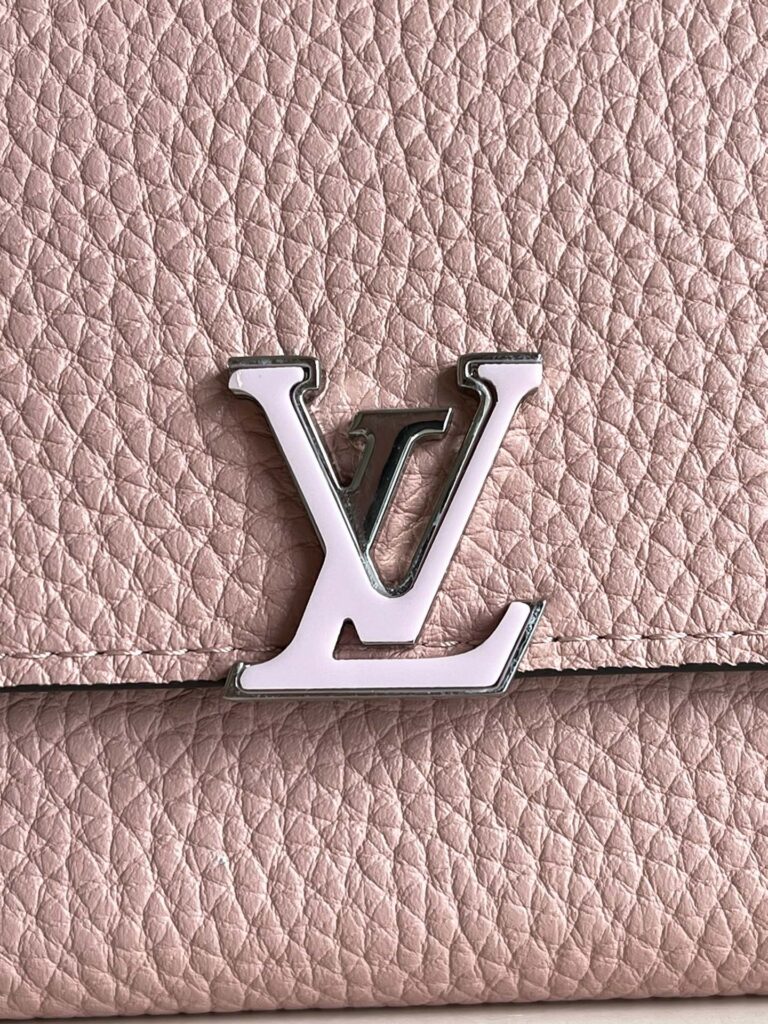 Louis Vuitton Capucines Compact Wallet M62157 - Image 8