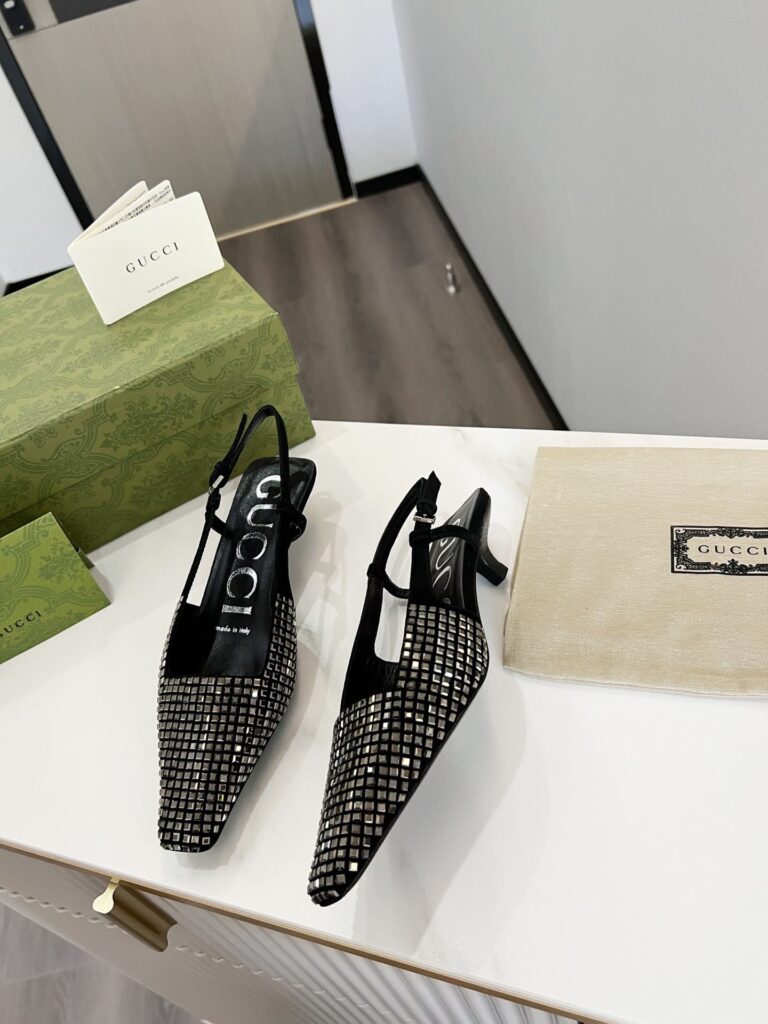 Gucci Women's Slingback Pump Crystal-Embellished ?679364 C2000 1000 - Image 7